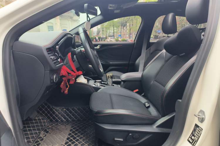 Used Ford Focus 2021 Sedan EcoBoost 180 Automatic ST Line