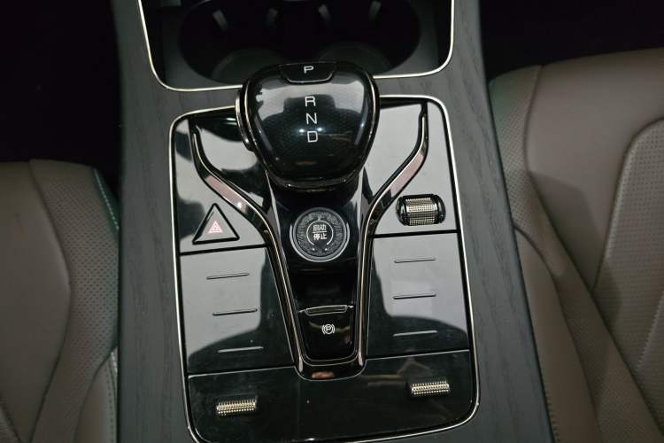 Used BYD Han 2022 DM-i 121KM Luxury Model
