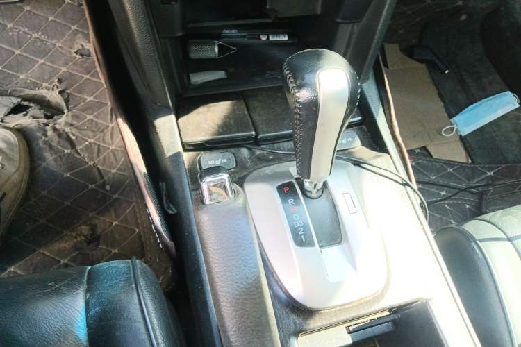 Used Honda Crosstour 2014 2.4L Luxury Edition Gear Lever