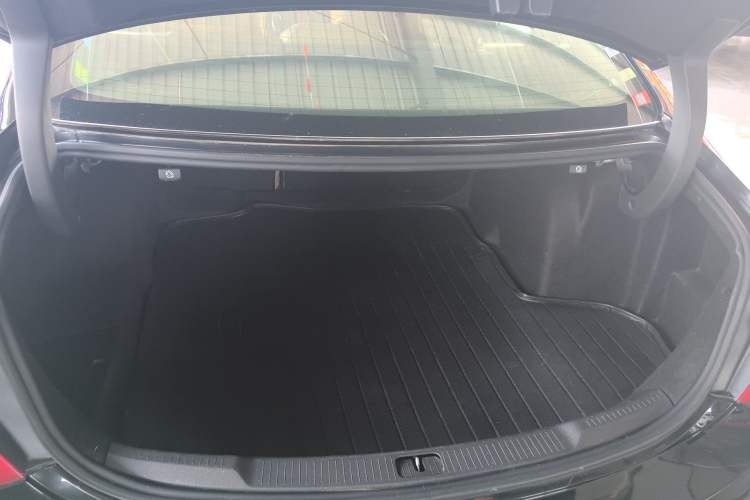 Used Buick LaCrosse 2016 20T Luxury Model Trunk