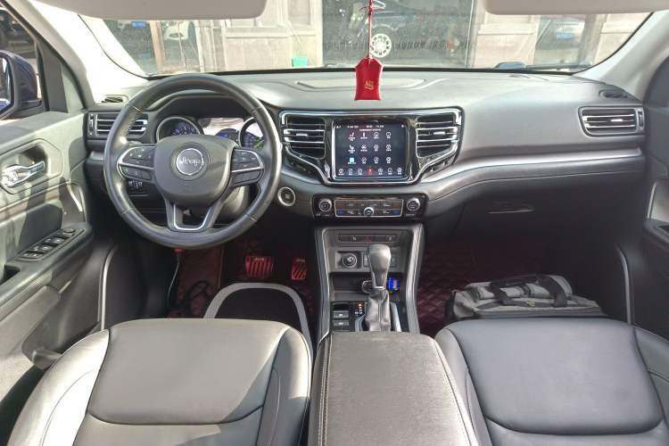 Used Jeep Commander 2018 2.0T Two-Wheel Drive Enjoyment Version China VI Emission Standard