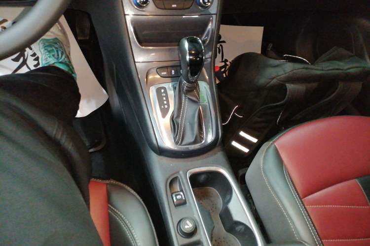 Used Buick Verano 2016 Hatchback 15S Automatic Leading Model Gear Lever