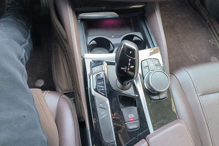 Used BMW 5 Series 2020 525Li M Sport Package
