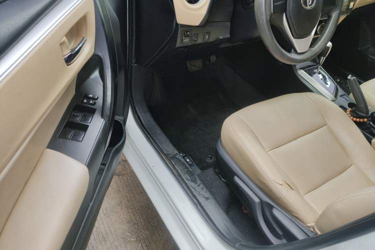 Used Toyota Corolla 2017 Revised Version 1.2T S-CVT GL
