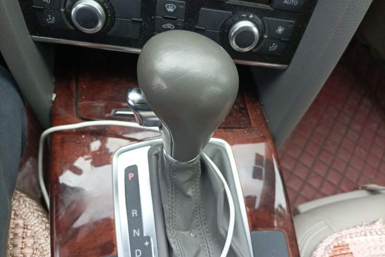 Used Audi A6L 2010 2.4L Technology Edition
