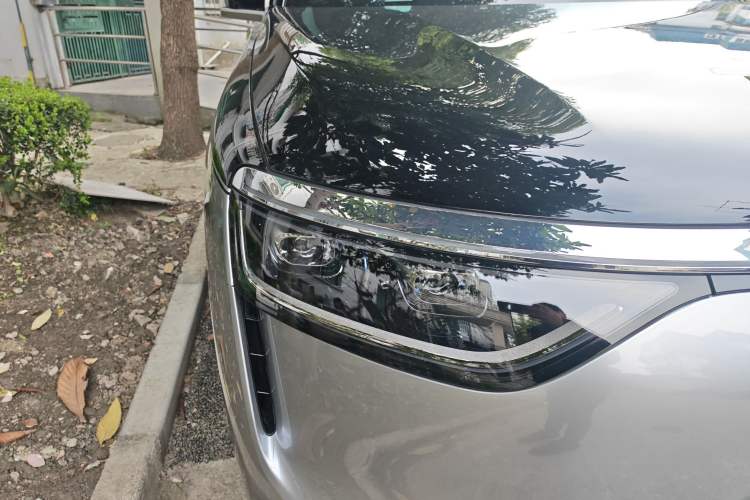 Used Hima AITO M8 2025 Model, Pure Electric Max+ Six-Seat Long-Range Version
