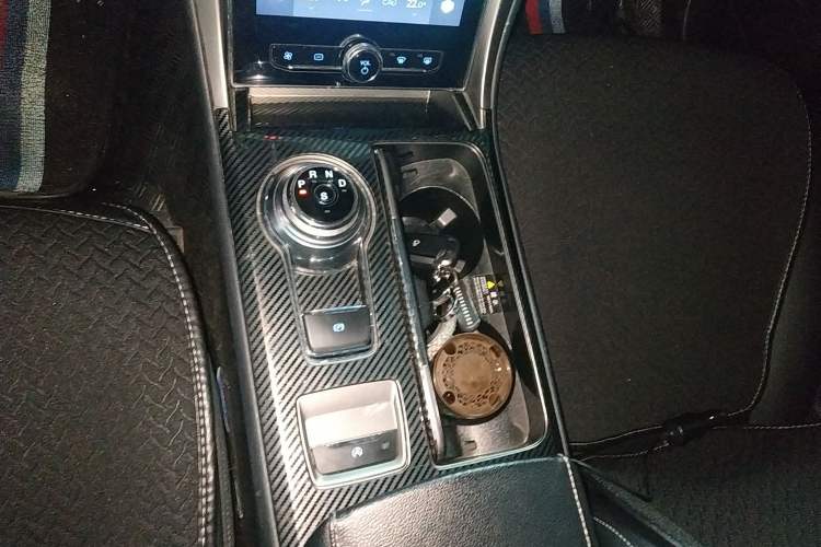 Used Ford Mondeo 2020 EcoBoost 200 Stylish Model Gear Lever