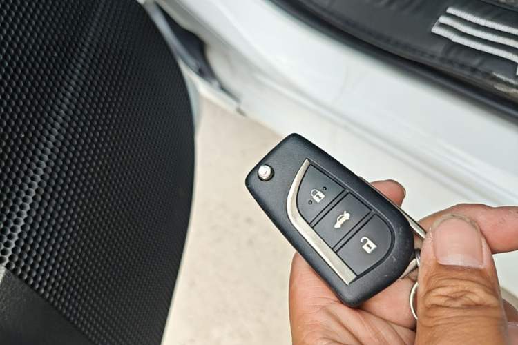 Used Toyota Corolla 2017 Revised Version 1.2T S-CVT GL
