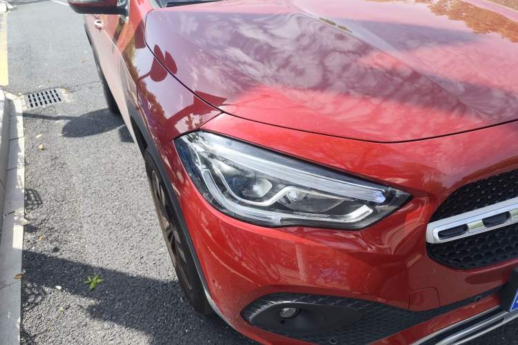 Used Mercedes-Benz GLA 2020 GLA 200 Right Front Headlight