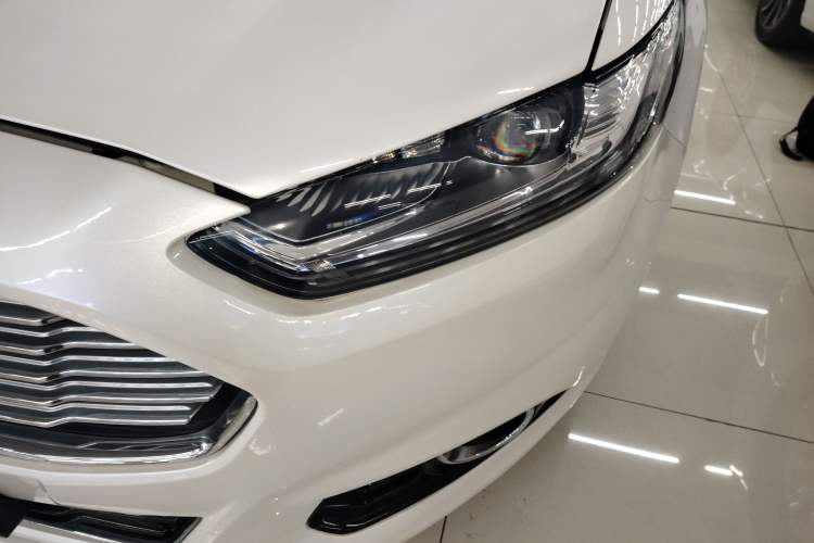 Used Ford Mondeo 2013 2.0L GTDi 200 Luxury Model
