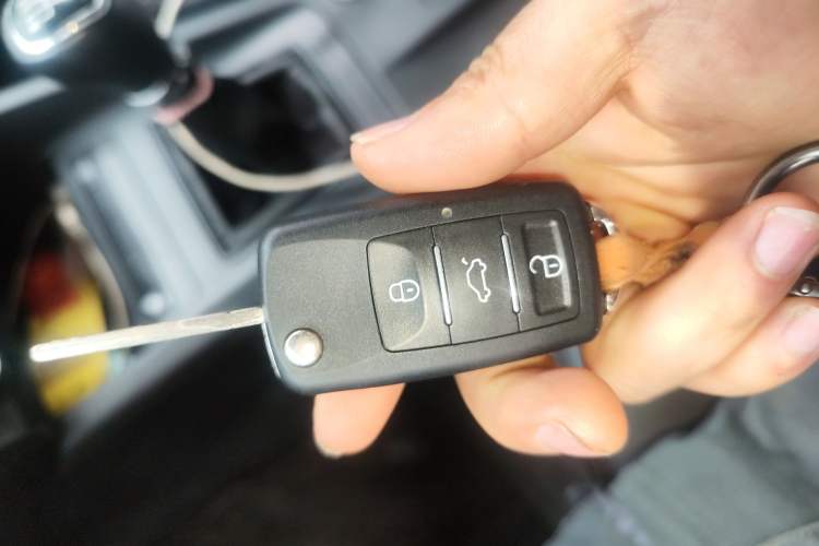 Used Skoda Octavia 2017 Classic Model 1.6L Manual Standard Edition
