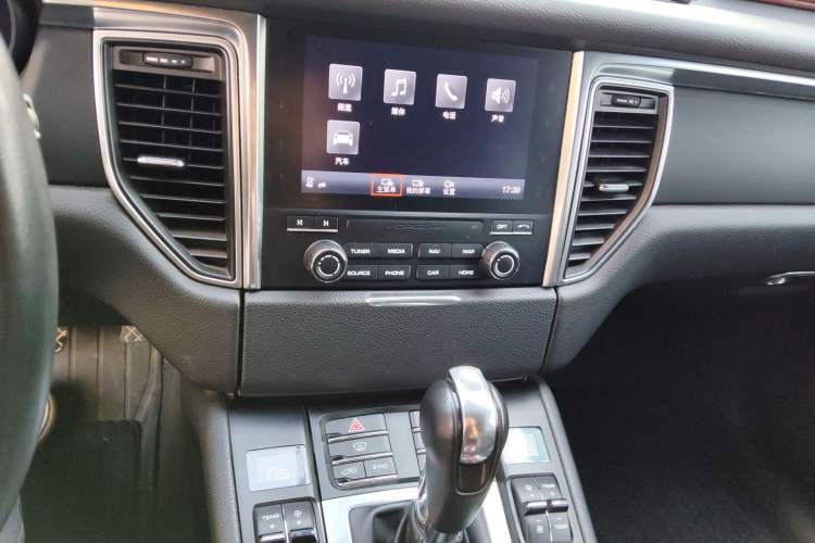 Used Porsche Macan 2017 Macan 2.0T