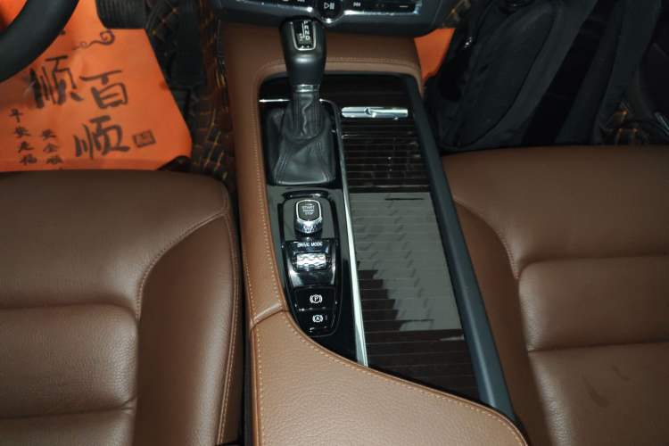 Used Volvo S90 2018 T5 Zhiyuan Edition
