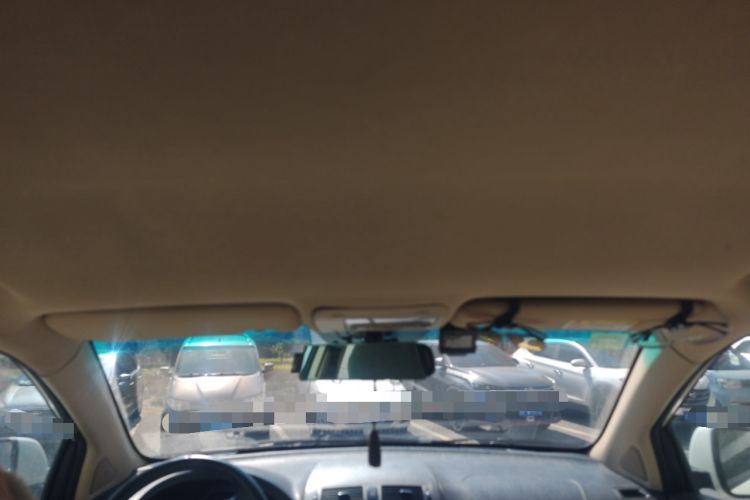 Used BYD S6 2014 2.0L Manual Luxury 5-Seater Headliner