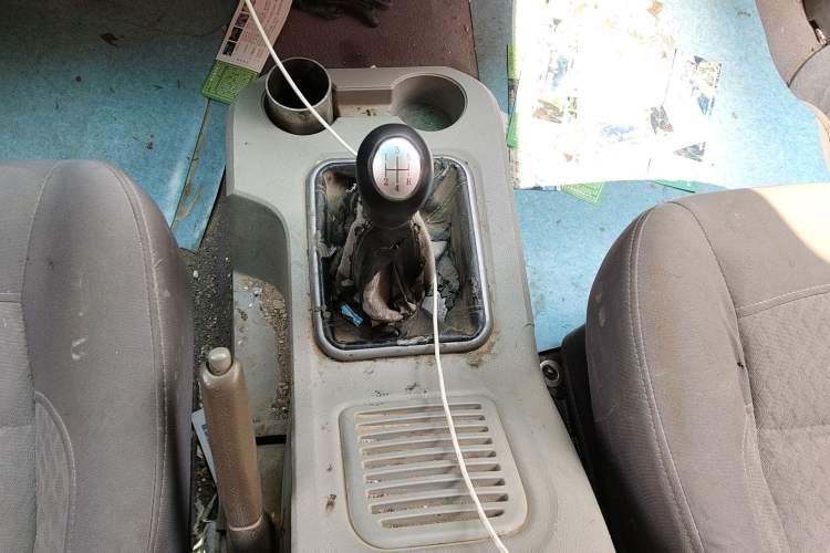 Used FORTHING Lingzhi 2015 M5 Q7 2.0L 7-seat Long-Wheelbase Comfort Model
