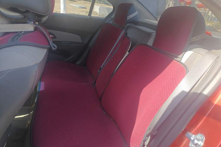 Used Chevrolet Cruze 2013 1.6L SL Grand Edition Manual Transmission