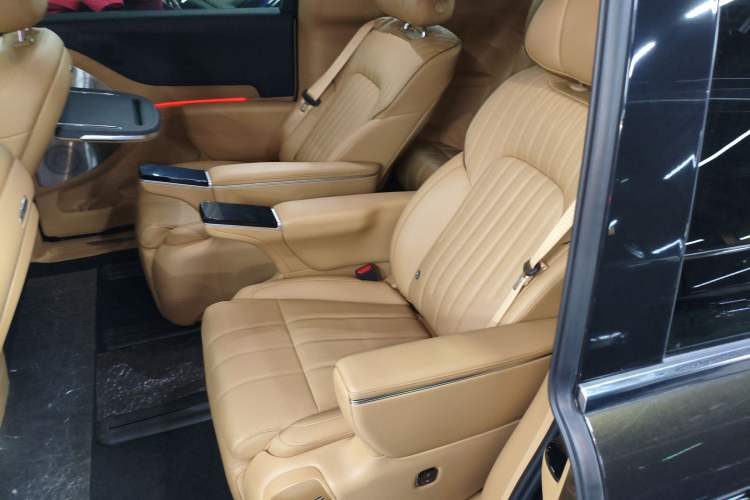 Used VOYAH Dream 2025 PHEV Four-Wheel-Drive Flagship Kunpeng Edition