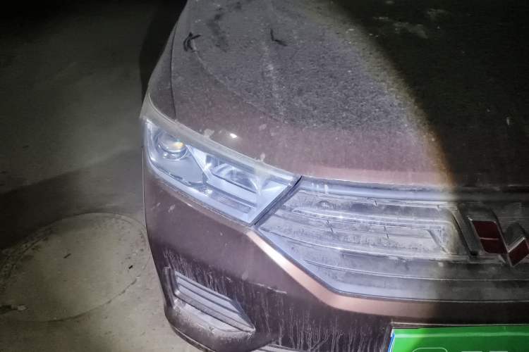 Used Wuling Hongguang 2019 1.5L S Standard Version China VI LAR Right Front Headlight