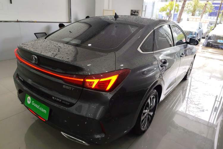 Used CHANGAN Eado 2023 Changan Edition PLUS Blue Whale NE 1.4T GDI DCT Prestige Version
