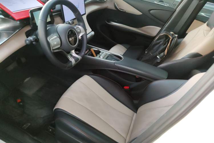 Used BYD Dolphin 2023 420 km Fashion Edition