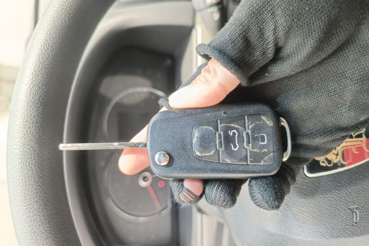 Used Roewe 350 2015 1.5L Automatic Luxury Sunroof Edition
