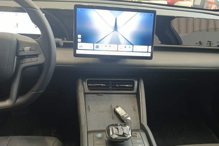 Used BYD Qin L 2025 DM-i Smart Drive 120KM Superior Model