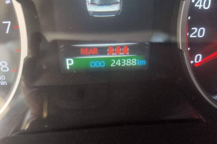 Used Toyota Wildlander 2022 2.0L CVT 4x4 Luxury PLUS Edition Odometer Close Up