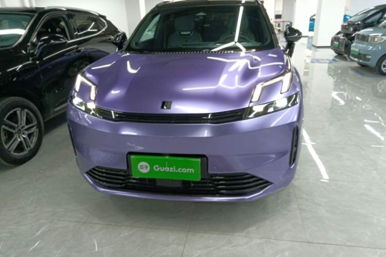 Used Lynk & Co 08 EM-P 2023 120km Long-Range Halo
