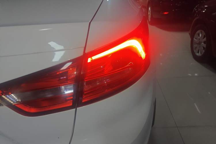 Used Ford Escort 2015 1.5L Automatic Fashion Model Right Rear Taillight