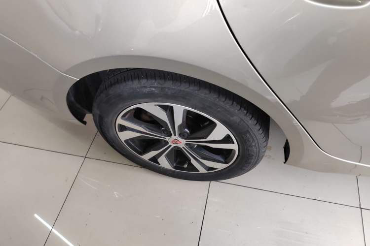 Used Roewe 360 2017 1.5L Automatic Luxury Edition