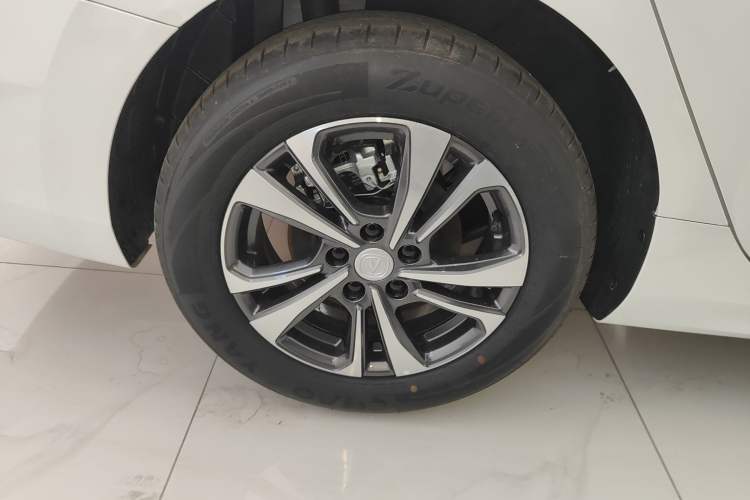 Used CHANGAN Eado 2025 PLUS 1.4T Dual-Clutch High-Energy Version
