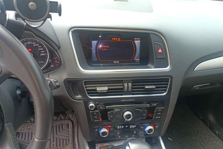 Used Audi Q5 2017 Plus 40 TFSI Technology Model