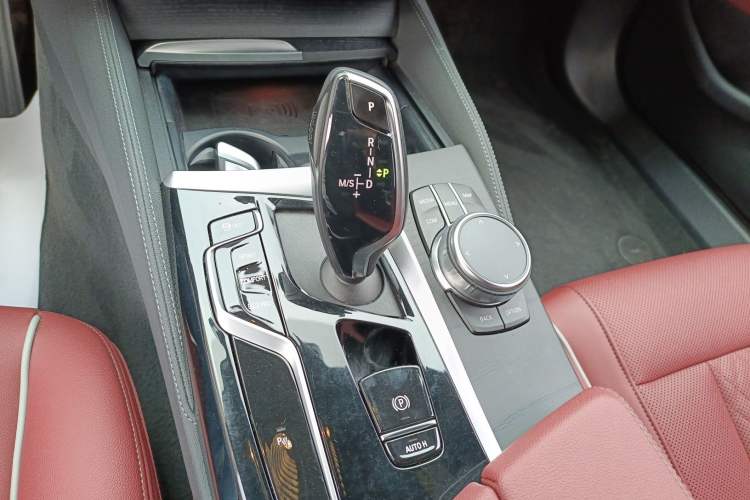 Used BMW 5 Series 2022 Second Facelift 530Li Leading Edition M Sport Package