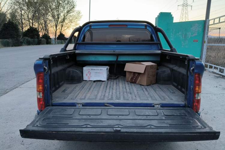 Used Foton Tunland 2018 2.4L E5 Two-Wheel Drive Elite Version 4G69S4M
