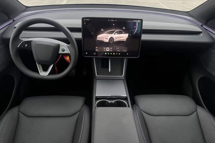 Used Tesla Model Y L 2025 Model Long-Range All-Wheel-Drive Version
