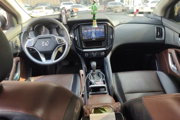 Used JMC Yusheng S350 2016 2.4T Automatic 4x4 Diesel Luxury 5-Seater Center Console