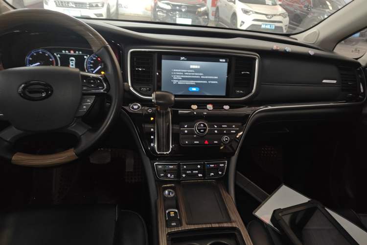 Used GAC Trumpchi M8 2019 320T Ultimate Edition Audio And AC Panel