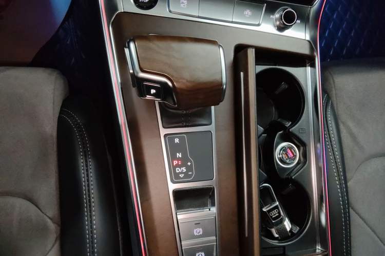 Used Audi A6L 2023 Revised 45 TFSI Prestige Dynamic Edition
