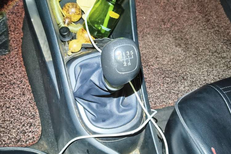 Used Kia K2 2015 Sedan 1.4L Manual Transmission GL Gear Lever