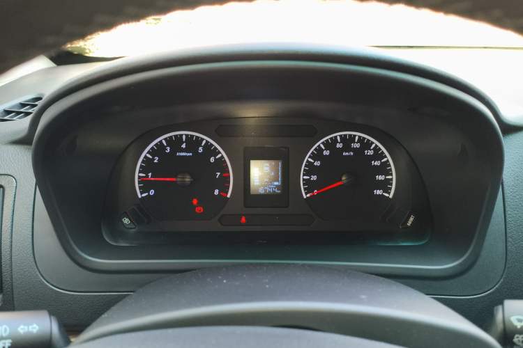 Used FORTHING Lingzhi PLUS 2021 2.0L Manual Comfort Version 7 Seats