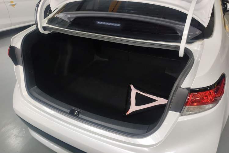 Used Toyota Levin 2021 185T CVT Luxury Edition Trunk