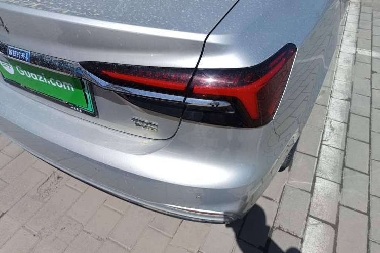 Used Rising ER6 2020 620 km Smart Edition
