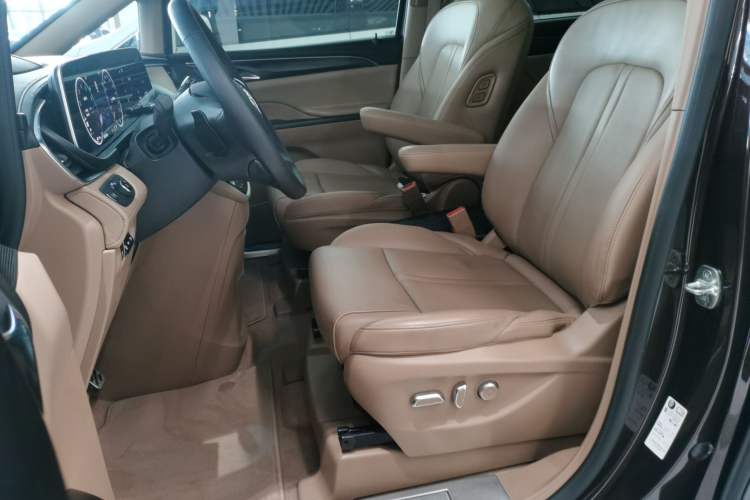 Used Buick GL8 2021 ES Land Cruiser 653T Smart Flagship Model
