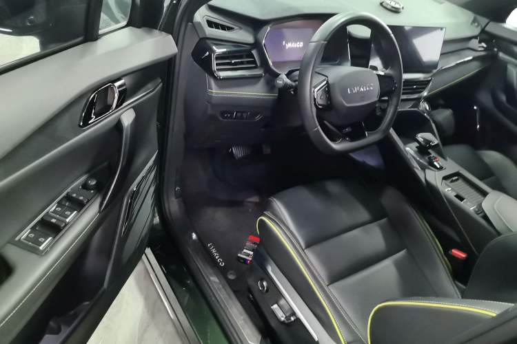 Used Lynk & Co 06 2023 Remix 1.5T Hero