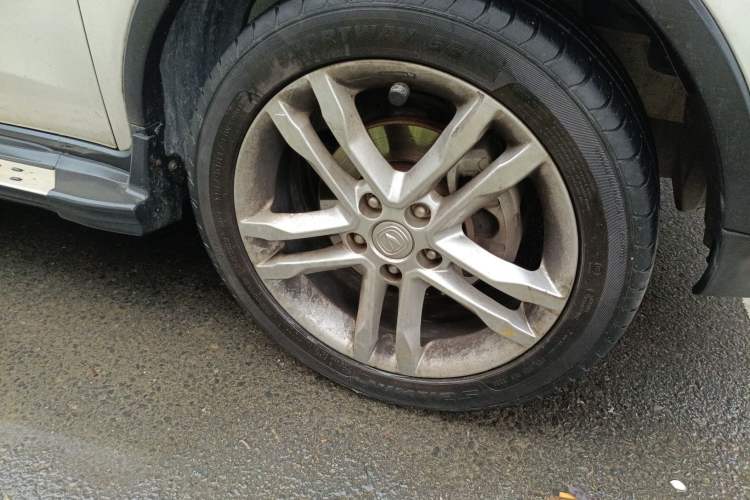 Used CHANGAN CS35 2015 1.6L Automatic Luxury Model China V Standard
