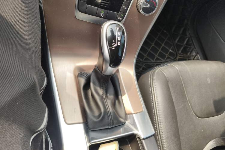 Used Volvo XC60 2017 T5 Smart Upgrade Edition