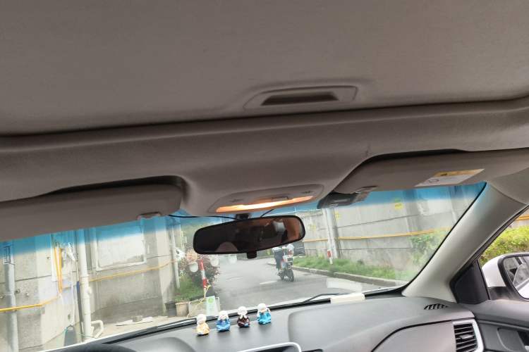 Used Chevrolet Cavalier 2019 320 Automatic Xinyue Edition Headliner