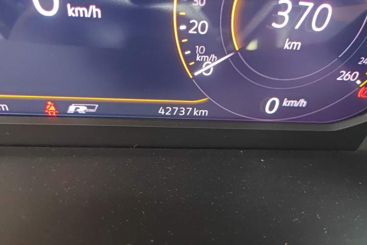 Used Volkswagen Tiguan L 2019 Restyled 330TSI Automatic Two-Wheel Drive R-Line Flagship Version China VI Standard