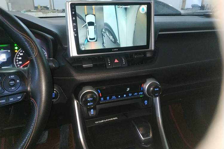 Used Toyota Wildlander 2022 2.0L CVT Two-Wheel Drive Luxury Edition
