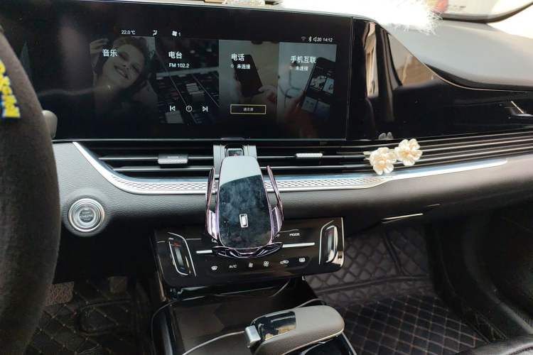 Used Bestune B70 2022 Third Generation 1.5T Automatic Enjoyment Version Audio And AC Panel